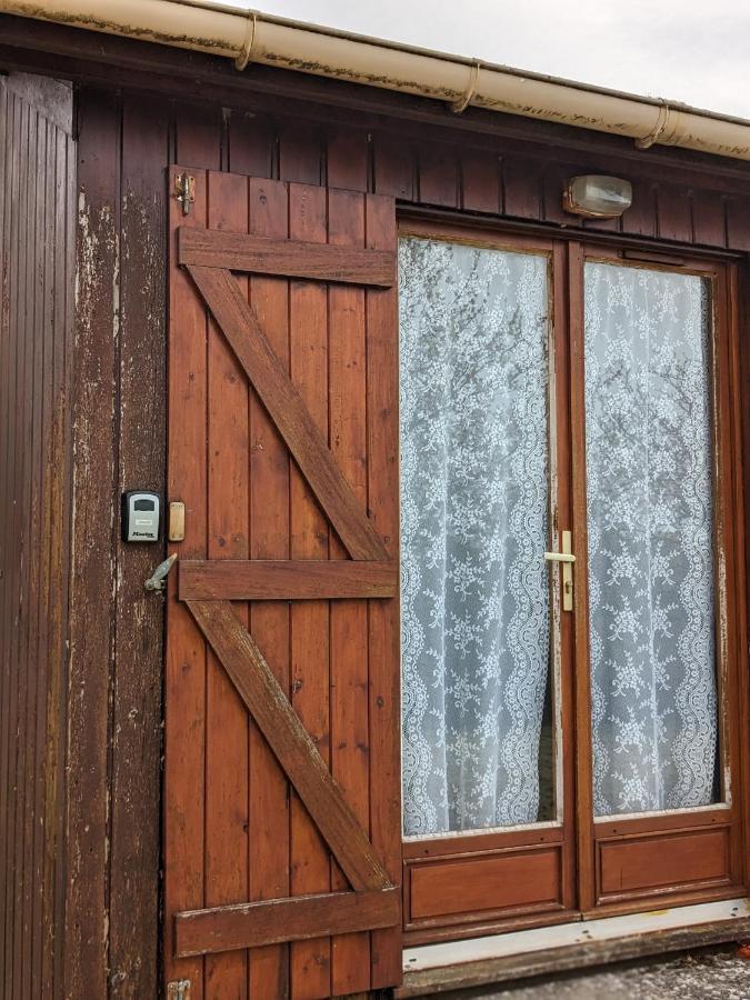Au Petit Chalet D'Illiers Combray - Salle D'Eau Uniquement Esterno foto